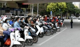 吃瓜娱乐酱电瓶车,揭秘网红电瓶车的魅力与争议
