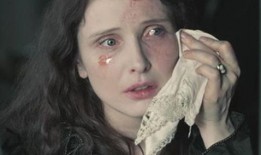 吸血鬼女伯爵在线观看,魅影重生，暗夜传奇在线揭秘